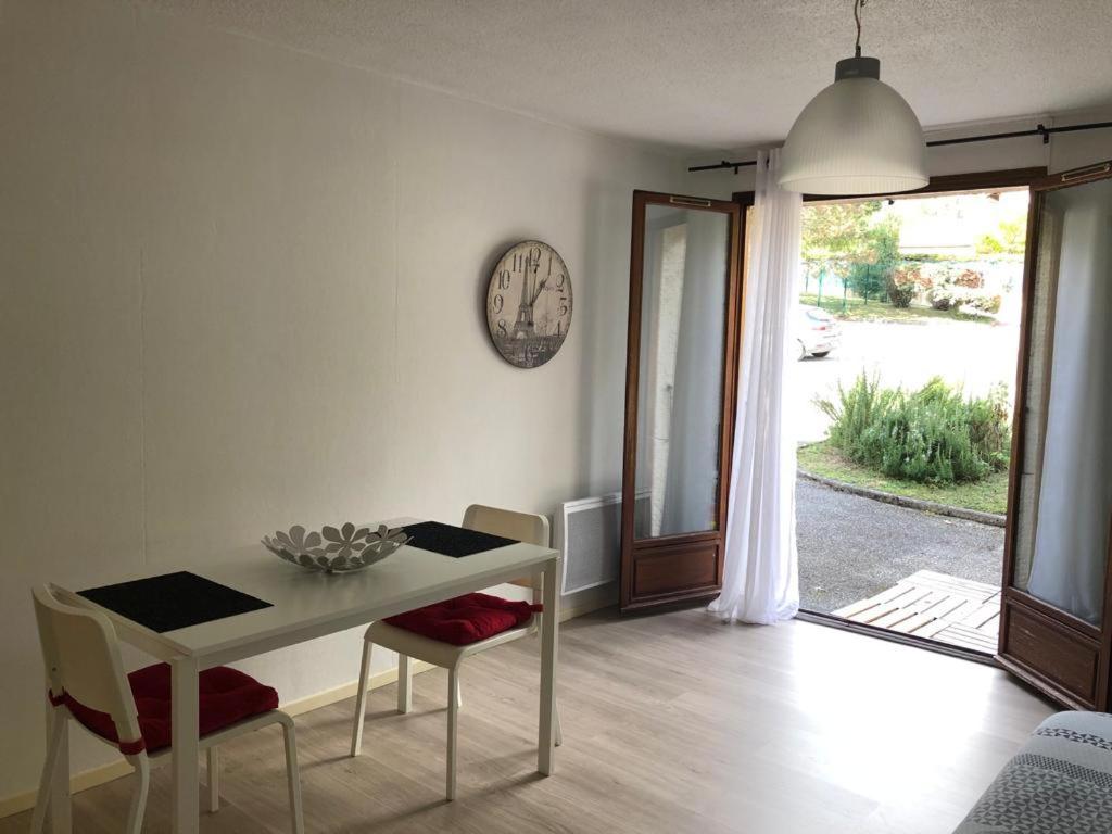 Studio Cosy Au Pied Du Massif De Belledonne Apartment Corenc Bagian luar foto